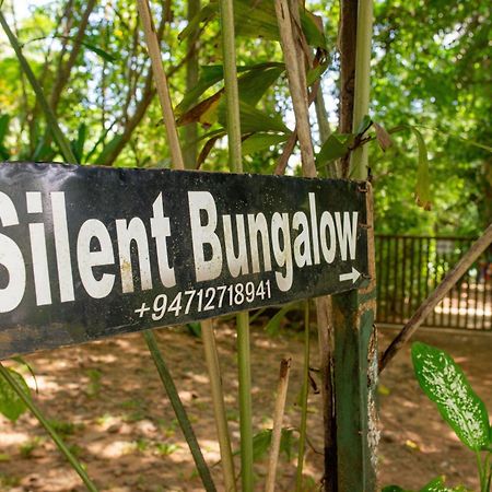 Silent Bungalow Udawalawe Buitenkant foto