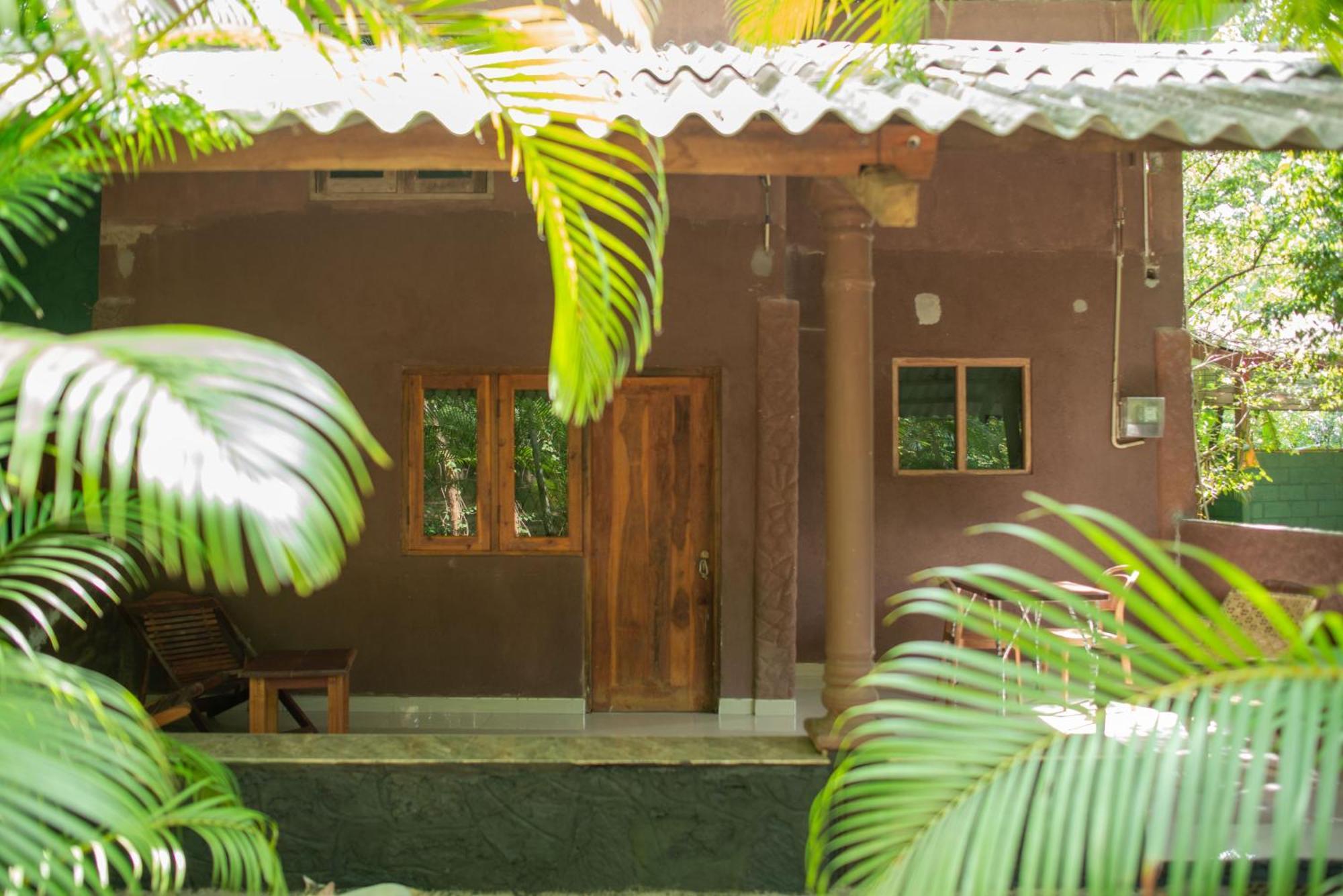 Silent Bungalow Udawalawe Buitenkant foto