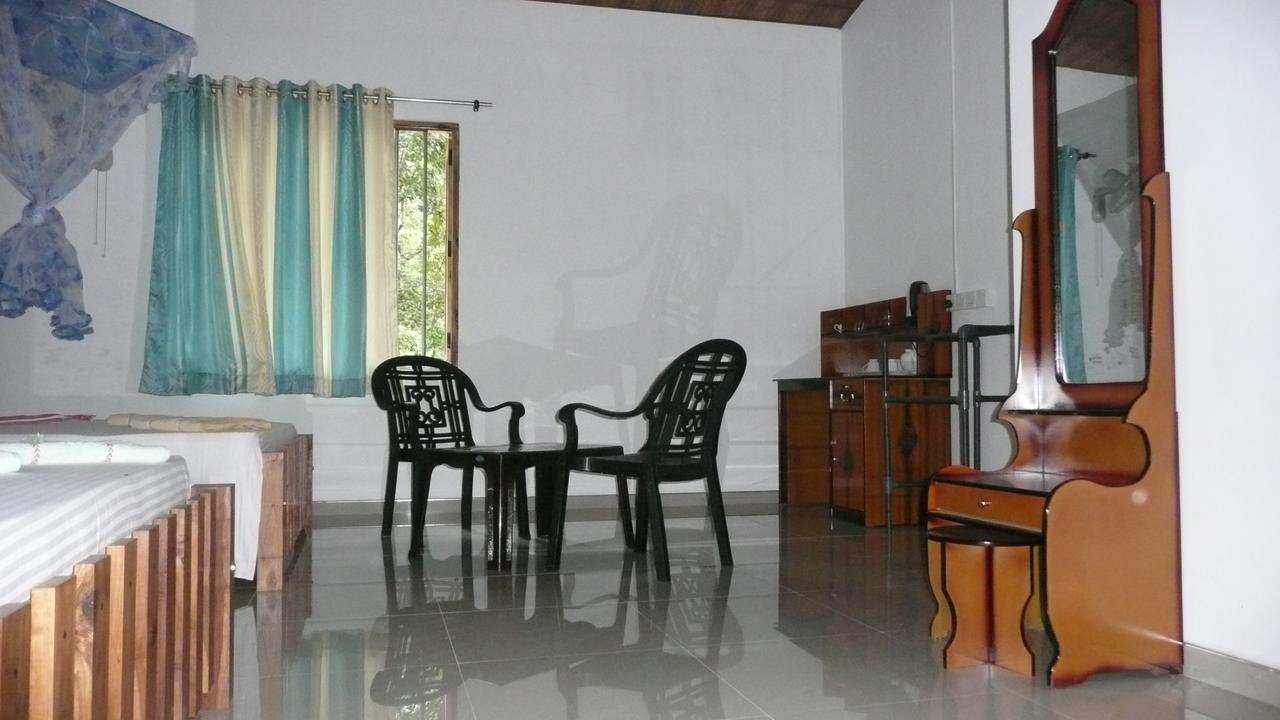 Silent Bungalow Udawalawe Buitenkant foto